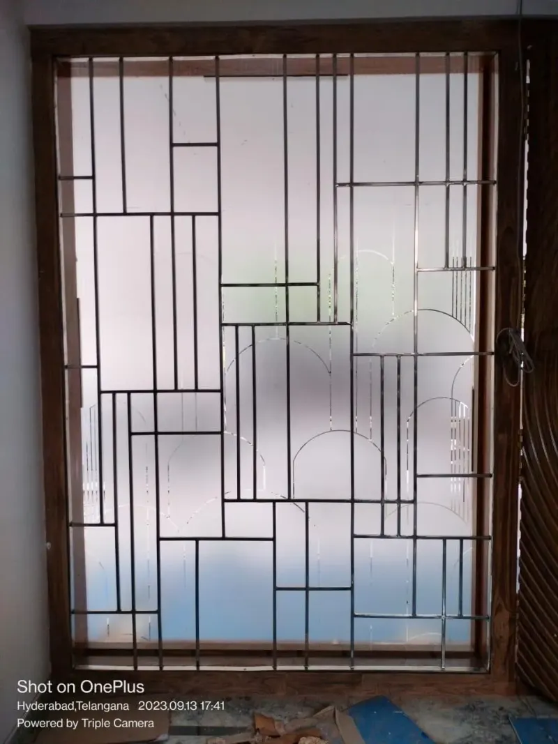 Window premium luxury finish grill design for home safety - aluminium, iron and brass options
